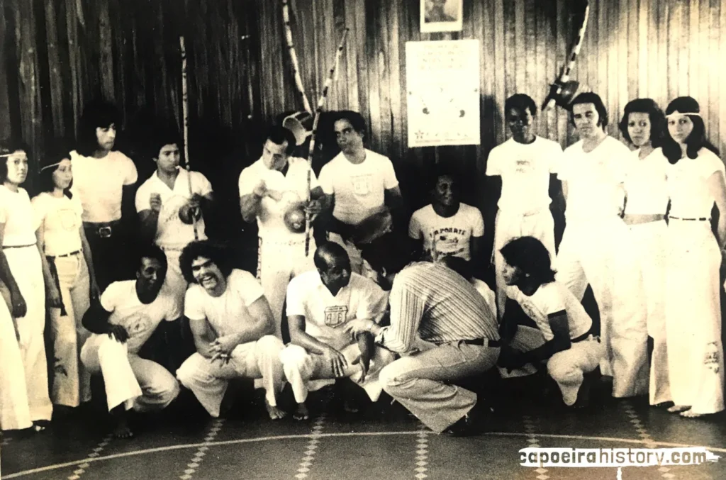 Mestre Artur Emídio Master Artur Emídio