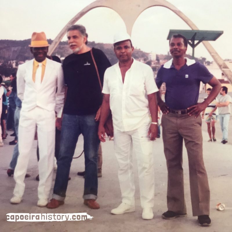 Leopoldina, André Lacé, Artur e Celso, no Largo da Apoteose, durante o Rio World Capoeira Meet, 1984. Foto: Acervo M. André Lacé.